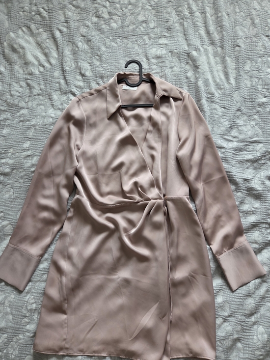 Babaton Dresses & Skirts - Babaton Satin Wrap Dress in Dusty Blush